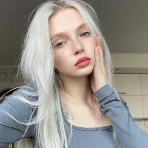 Meet your Posher, Evey